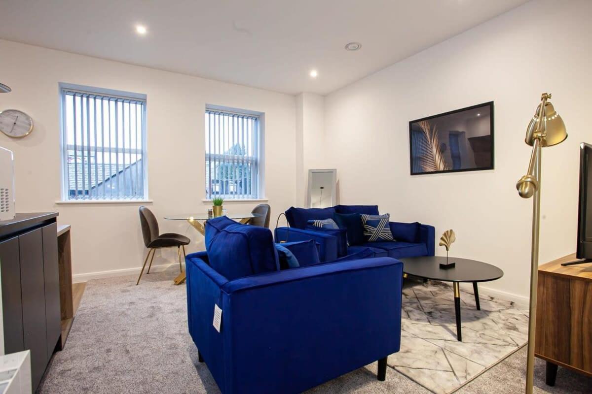Lovely Open Plan 1 Bedroom Apartment In Bolton Ngoại thất bức ảnh